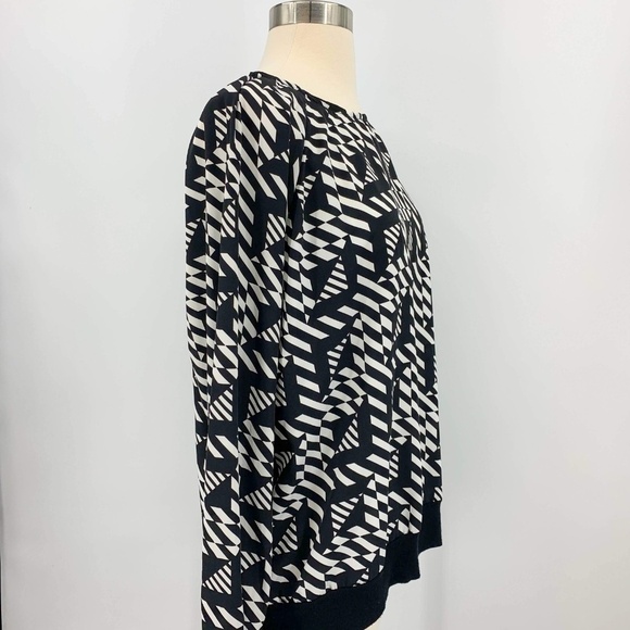 🎉Ellen Tracy Black/White Geometric Long Sleeve - Picture 2 of 6
